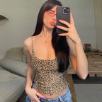 Modisches Sommer-Oberteil mit Körbchen